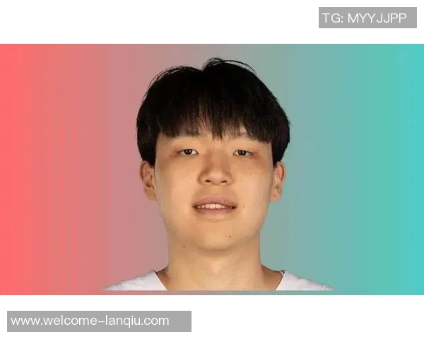 杨瀚森本月比赛表现出色正负值始终保持在正数区间