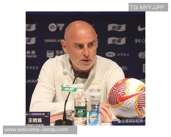 穆斯卡特继续留守海港丹尼罗尔正式执教流浪者签约两年半 穆斯卡特继续留守海港丹尼罗尔正式执教流浪者签约两年半