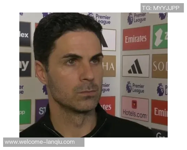 理查兹建议阿尔特塔在对阵曼联时使用热苏斯替代约克雷斯以保持冷静状态