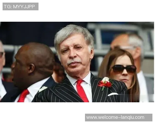 马赛俱乐部动荡不安主教练与总监接连辞职球迷要求主席下台 马赛俱乐部动荡不安主教练与总监接连辞职球迷要求主席下台