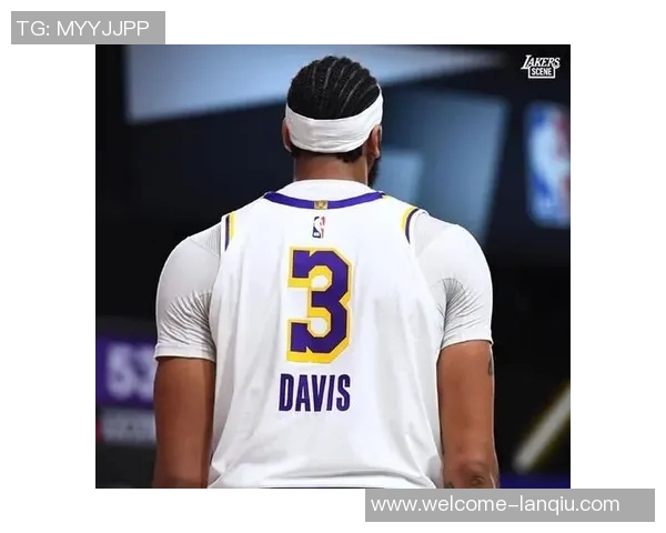 米勒半场表现抢眼高效内线贡献11分9篮板助球队争胜